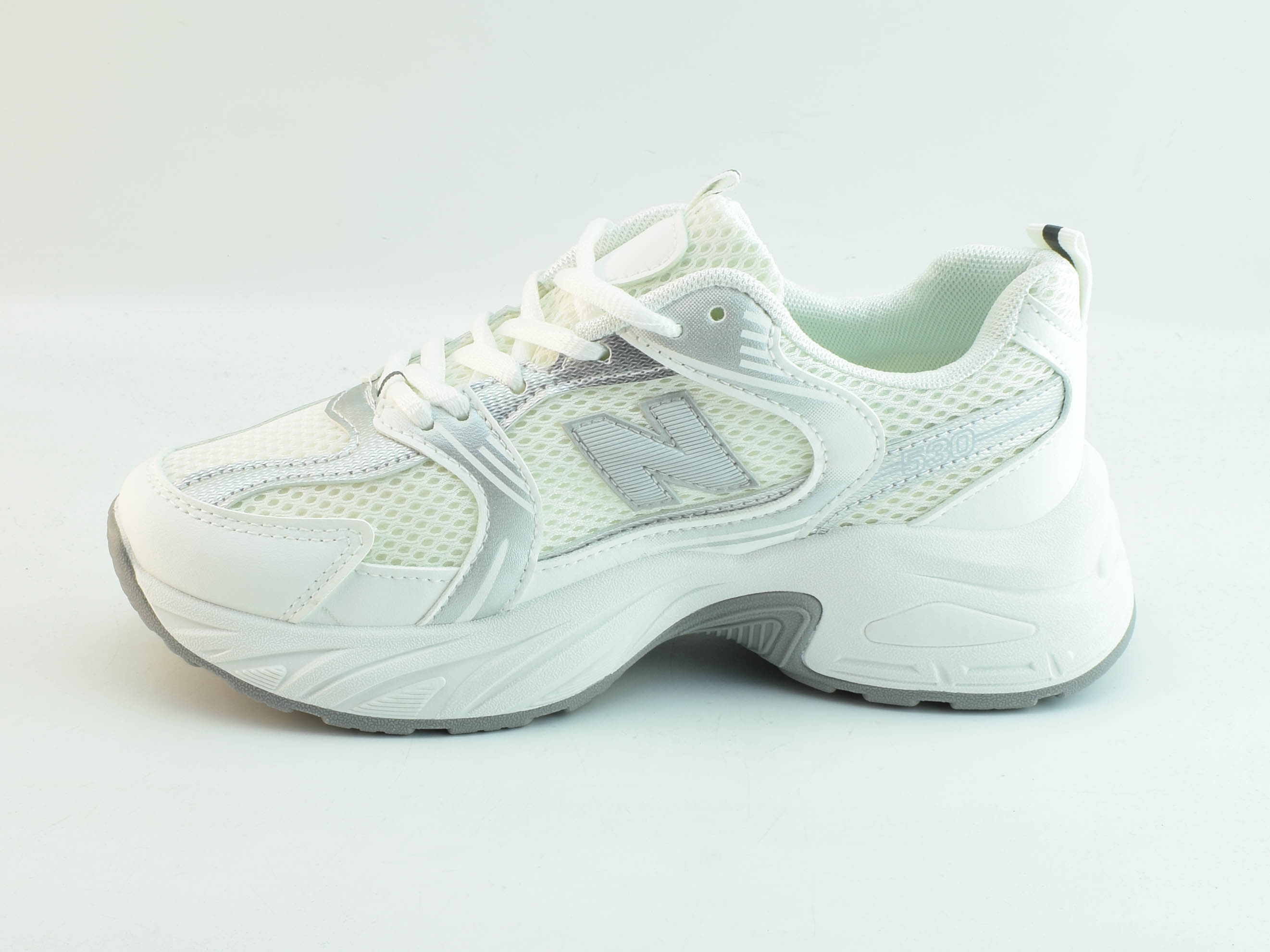 MA806-2(бел/сер)